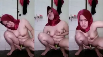 Dedek Hijab Cobain Colmek Pake Timun