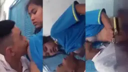 Pelajar Daun Masih Muda Ngenyot Nenen Dalam Kelas