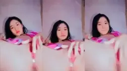 Daun Masih Muda Cantik Colok Memek Pink Perawan